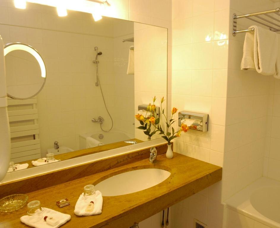 Hostellerie La Huchette Replonges Pokoj fotografie